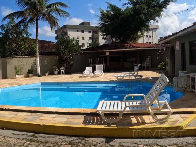 Ubatuba - Centro. Apartamento amplo c/ 3 dormitórios a venda no centro de Ubatuba