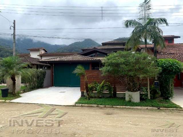 Ubatuba, Vila Verde -  Belíssima casa  com Área de lazer - Portaria 24 horas