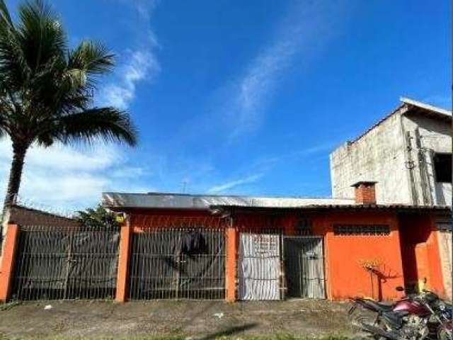 Ubatuba, Itaguá-  Casa com 4 dormitórios bem localizada!