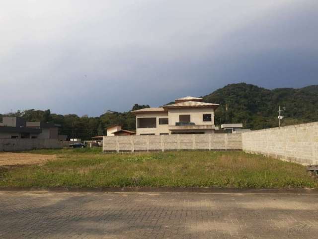 Ubatuba, Jardim Carolina- Lote de 500 m² em condomínio fechado!