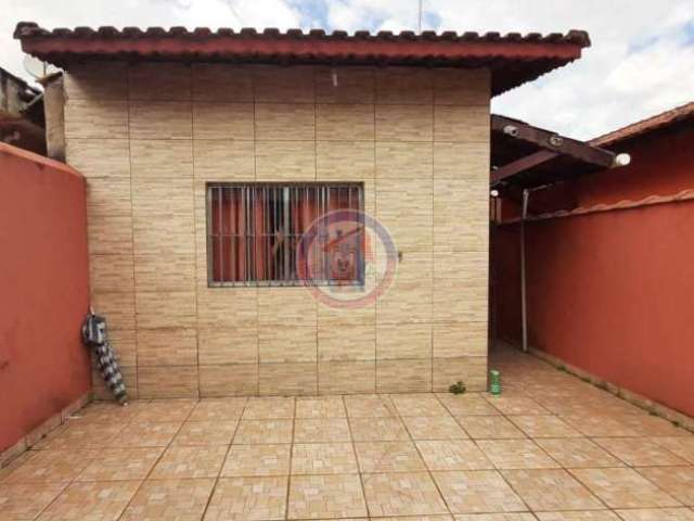 Casa com 2 quartos à venda na Avenida São Paulo, 2.381, Jussara, Mongaguá, 75 m2 por R$ 215.000