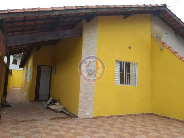 Casa com 3 quartos à venda na Avenida São Paulo, 2.381, Balneário Itaguaí, Mongaguá, 70 m2 por R$ 265.000