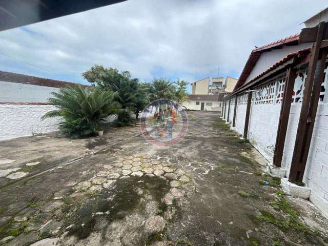 Casa com 3 dorms, Vila Atlântica, Mongaguá - R$ 400 mil, Cod: 1260-15