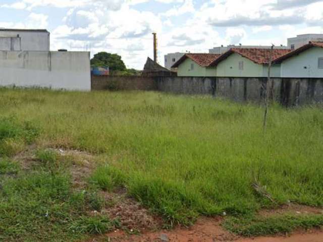 Terreno comercial 300m² avenida próximo terminal planalto