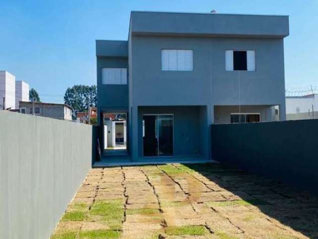 Casa para Venda em Mogi das Cruzes, Jundiapeba, 3 dormitórios, 1 suíte, 2 banheiros, 2 vagas