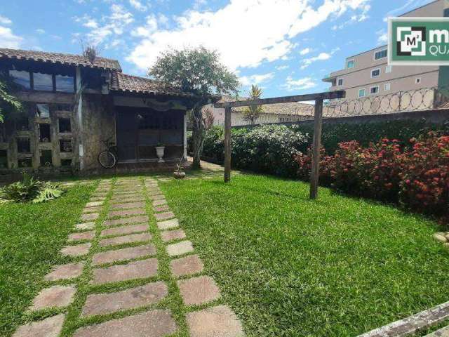 Casa com 7 dormitórios à venda, 204 m² por R$ 750.000,00 - Extensão do Bosque - Rio das Ostras/RJ