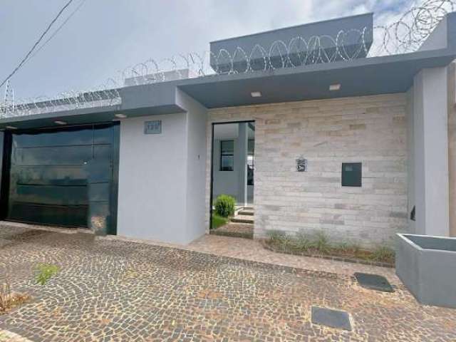 Casa com 3 quartos à venda no Aclimação, Uberlândia  por R$ 990.000