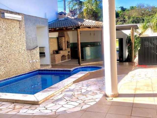 Casa com 3 quartos à venda no Dona Zulmira, Uberlândia , 198 m2 por R$ 730.000