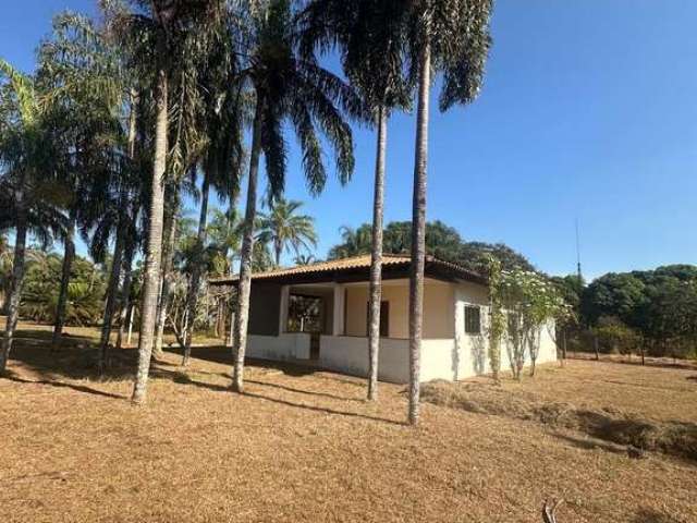 Chácara / sítio com 4 quartos à venda no Chácaras Eldorado, Uberlândia , 5000 m2 por R$ 950.000