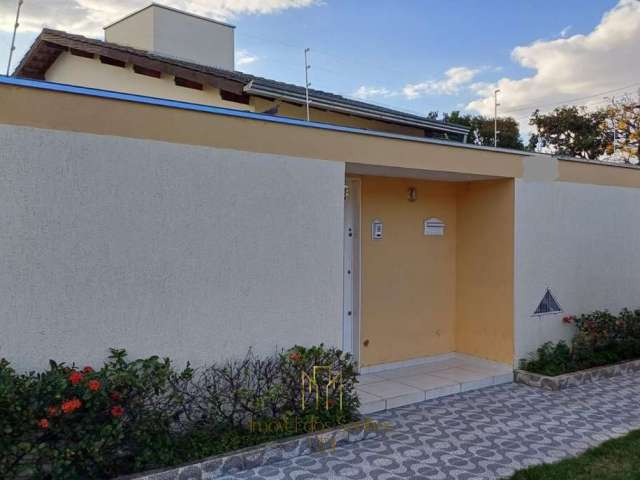 Casa com 3 quartos à venda no Jardim Inconfidência, Uberlândia , 278 m2 por R$ 720.000