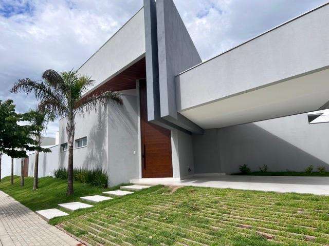 Condomínio Splendido: Luxo e Conforto no Jardim Botânico - Uberlândia-MG - 3 quartos, 3 suítes, 1 sala, 3 vagas, 260m².