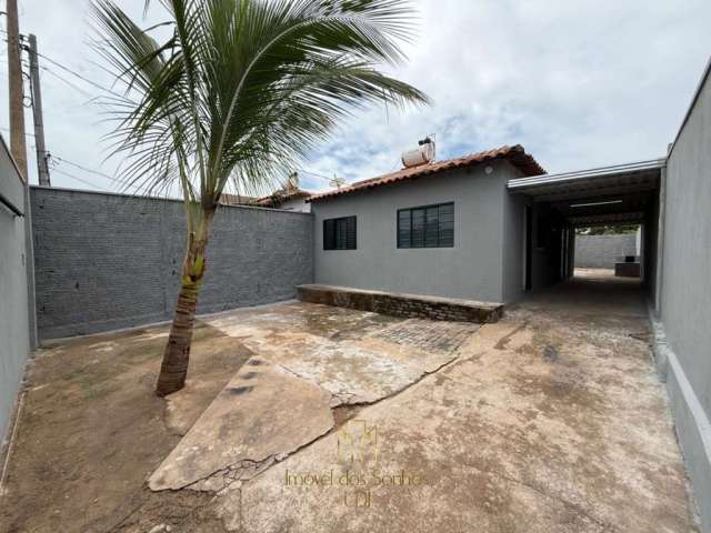 Casa à venda em Uberlândia-MG, bairro Shopping Park: 3 quartos, 1 sala, 1 banheiro, 3 vagas, 90,84 m² de área. Aproveite!