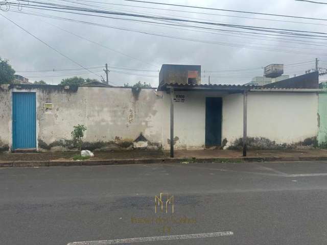 Terreno comercial à venda em Uberlândia-MG, bairro Vigilato Pereira  253,99 m² de área