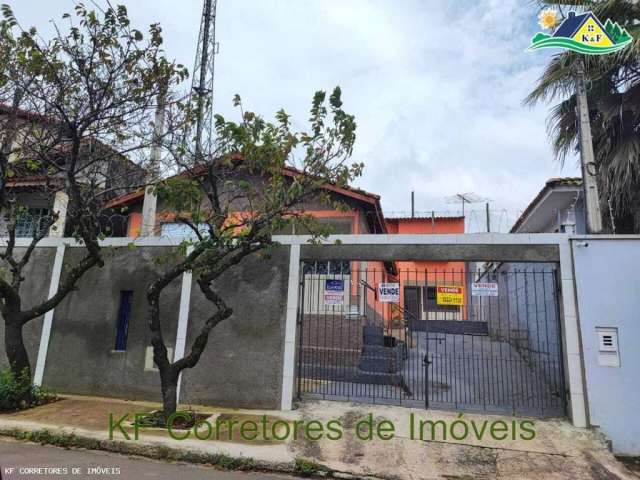 Casa para Venda em Ibiúna, Centro, 3 dormitórios, 1 suíte, 3 banheiros, 4 vagas