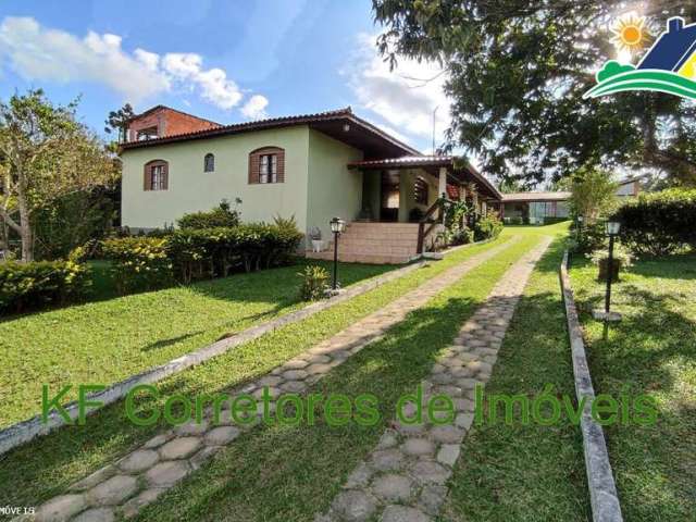 Casa em Condomínio para Venda em Ibiúna, Centro, 3 dormitórios, 2 suítes, 4 banheiros, 10 vagas