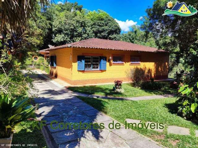 Casa em Condomínio para Venda em Ibiúna, Centro, 4 dormitórios, 1 suíte, 3 banheiros, 3 vagas