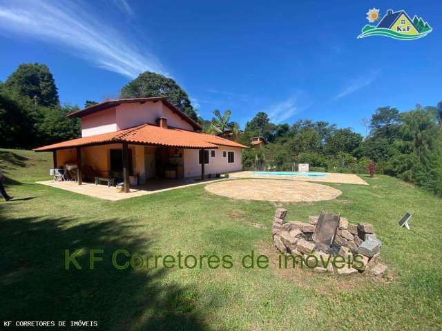 Casa em Condomínio para Venda em Ibiúna, Centro, 3 dormitórios, 1 suíte, 3 banheiros, 2 vagas