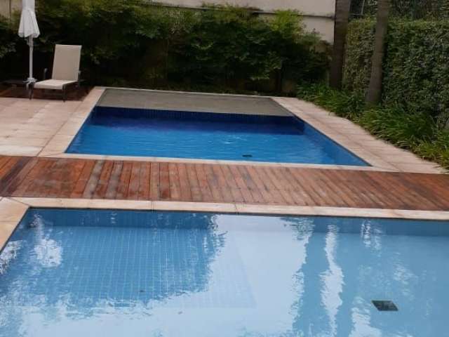 Cobertura Duplex em Vila Gumercindo com 140m²