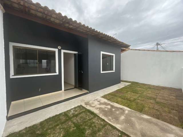 Casa lado praia em Unamar, Aceitamos Financiamento Bancário .