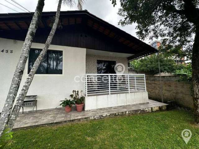 Casa com 3 dormitórios à Venda, Água Verde - Blumenau