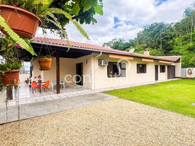 Casa com 3 Dormitórios à Venda, Itoupavazinha - Blumenau!