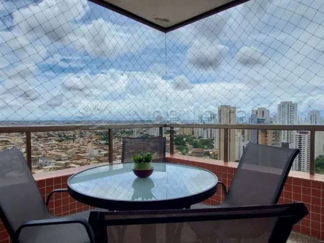 4 Quartos, 241m² Excelente Localização no Poço da Panela