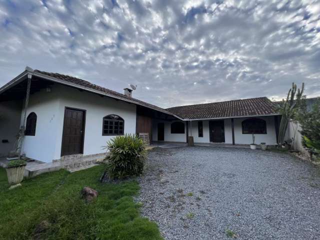 Casa à venda, 3 quartos, 1 suíte, Chico de Paulo - Jaraguá do Sul/SC