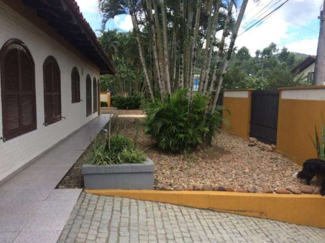 Casa à venda, 3 quartos, 1 suíte, Jaraguá Esquerdo - Jaraguá do Sul/SC