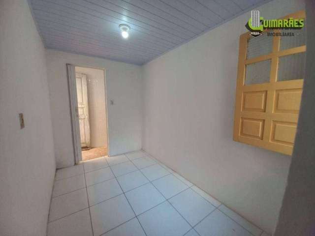 Casa com 2 quartos para alugar, 32 m² por R$ 600/mês - Uruguai - Salvador/BA