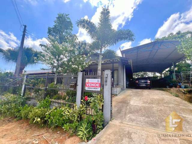 Casa com Galpão no Bairro Itinga, em Araquari/SC