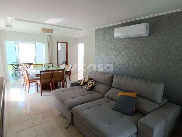 Casa Duplex em Colina de Laranjeiras  -  Serra