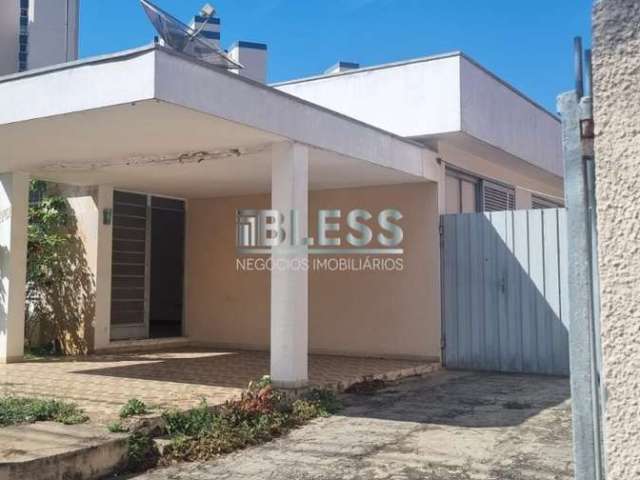 Casa comercial para venda na rua do retiro