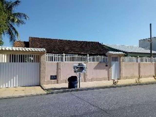 Casa para Venda em Saquarema, Boqueirão, 4 dormitórios, 2 suítes, 4 banheiros, 4 vagas