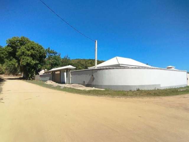 Casa para Venda em Saquarema, Jardim, 2 dormitórios, 1 suíte, 2 banheiros, 4 vagas