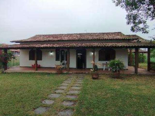 Casa para Venda em Saquarema, Itaúna, 5 dormitórios, 1 suíte, 3 banheiros, 5 vagas