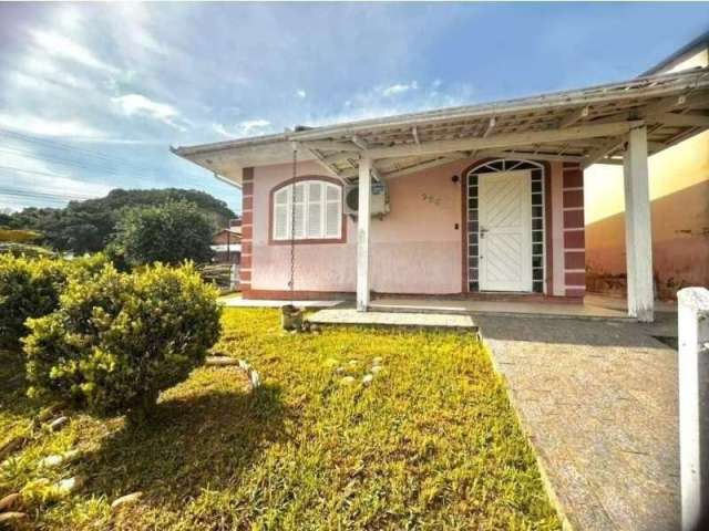 Casa com 3 quartos para alugar em Morro da Bina, Biguaçu  por R$ 3.500