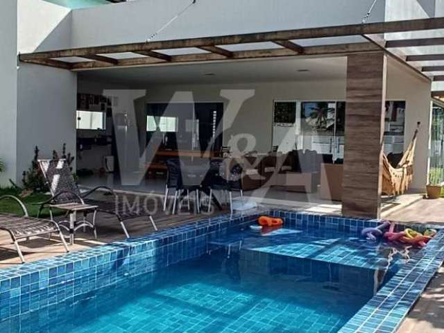 Casa em condomínio fechado com 3 quartos à venda na Barra do Jacuípe, Camaçari  por R$ 989.000