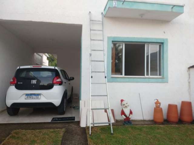 Casa com 2 quartos à 400m da Praia de Massaguaçu