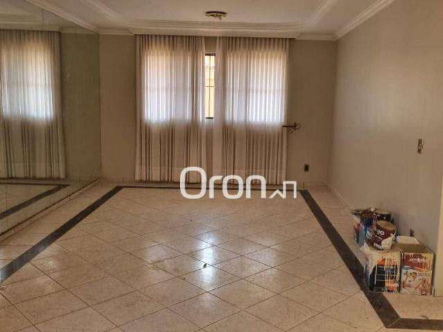 Sobrado à venda, 253 m² por R$ 1.650.000,00 - Jardim América - Goiânia/GO