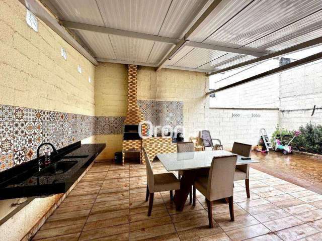 Casa com 3 dormitórios à venda, 114 m² por R$ 490.000,00 - Sítios Santa Luzia - Aparecida de Goiânia/GO