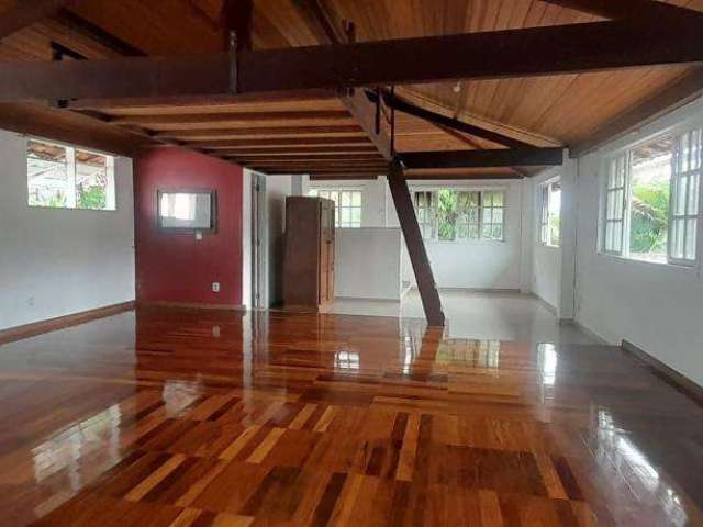 Ocean vende: Piratininga, casa/loft, cozinha americana, banheiro, garagem,  mezanino