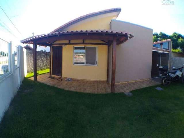 Ocean vende: Inoã, condomínio, casa 2 quartos, sendo 1 suíte, churrasqueira e quarto externo.