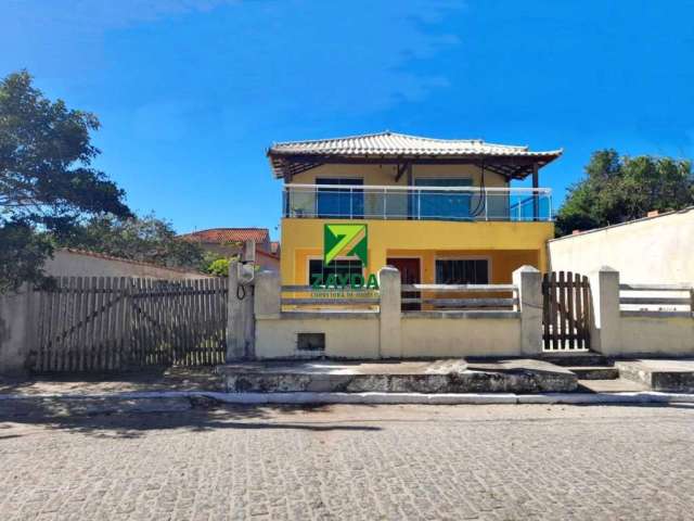 Casa duplex comercial, totalmente independente, à beira mar, na Prainha - Centro de Barra de São João.