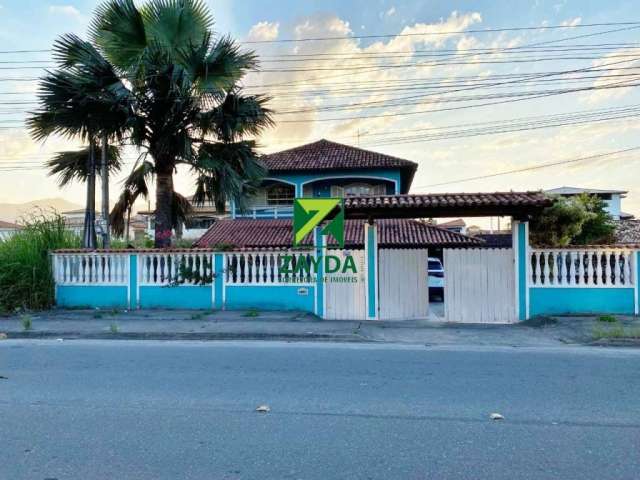 Casa de praia em área comercial, no bairro Jardim Campomar, em Rio das Ostras.