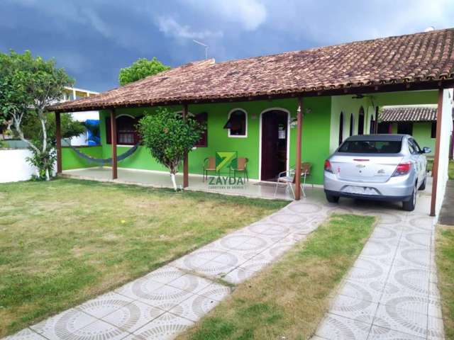 Duas casas lineares, em Tamoios / Cabo Frio.