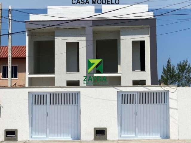 Casa na praia independente, com 02 quartos, no bairro Peixe Dourado I, em Barra de São João.