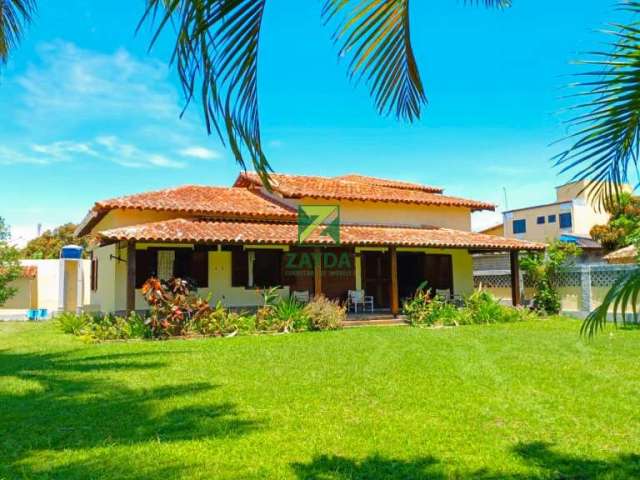 Casa á venda em Barra de São João - RJ