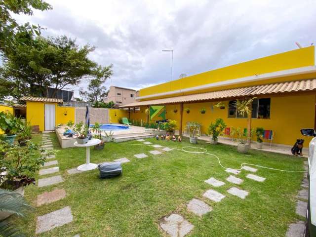 Casa com 3 quartos à venda na Peixe Dourado II, 65, Peixe Dourado, Casimiro de Abreu, 110 m2 por R$ 1.200.000