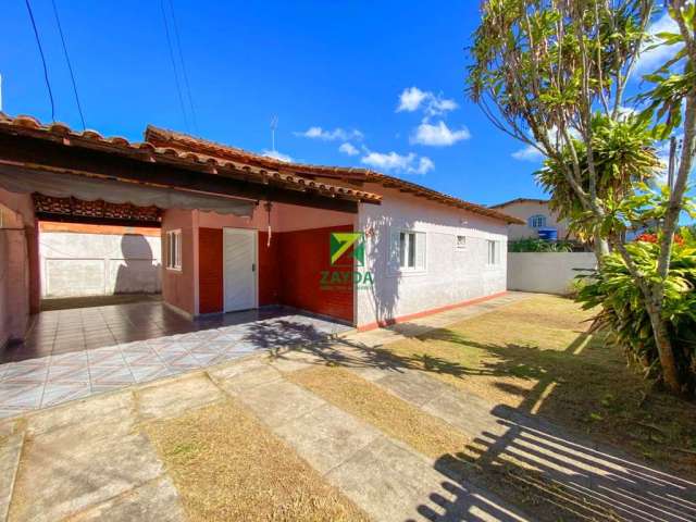 Casa linear, com 02 quartos e amplo quintal, no bairro Vila Campo Alegre, em Barra de São João.