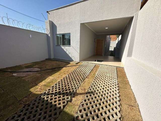 Casa 3 quartos com piscina em Aparecida de Goiânia